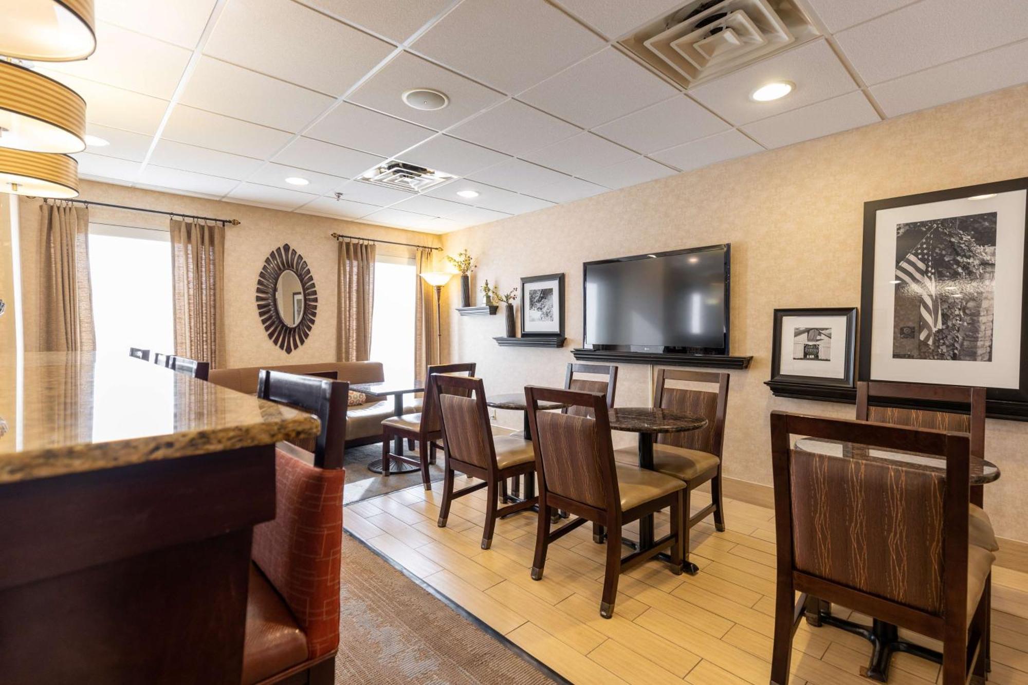 Hampton Inn By Hilton Of Kuttawa Eddyville Экстерьер фото